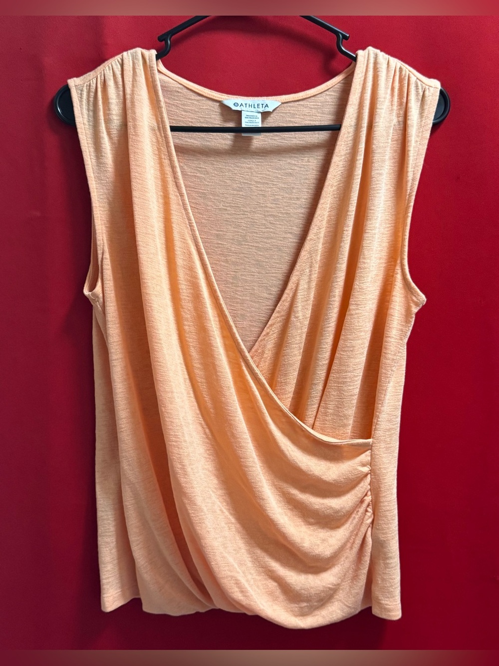 #654- Athleta Peach Draped Surplice Sleeveless Camisole Size Small in EUC!